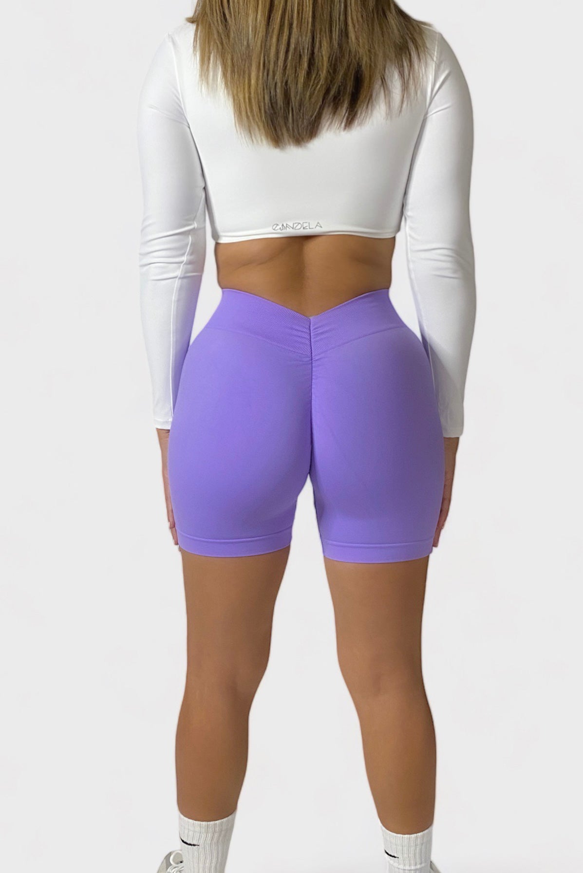 Lavender V-back Scrunch Shorts